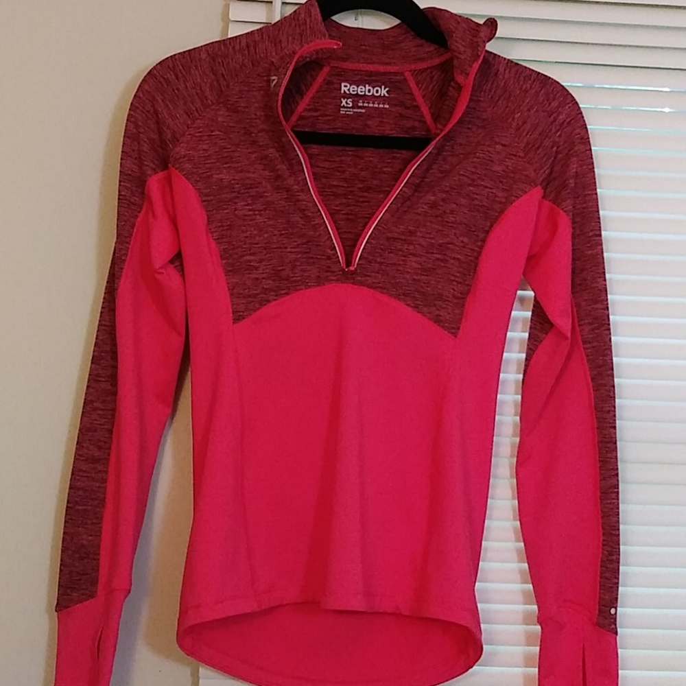 Bundle 5 for $20 Reebok work out top